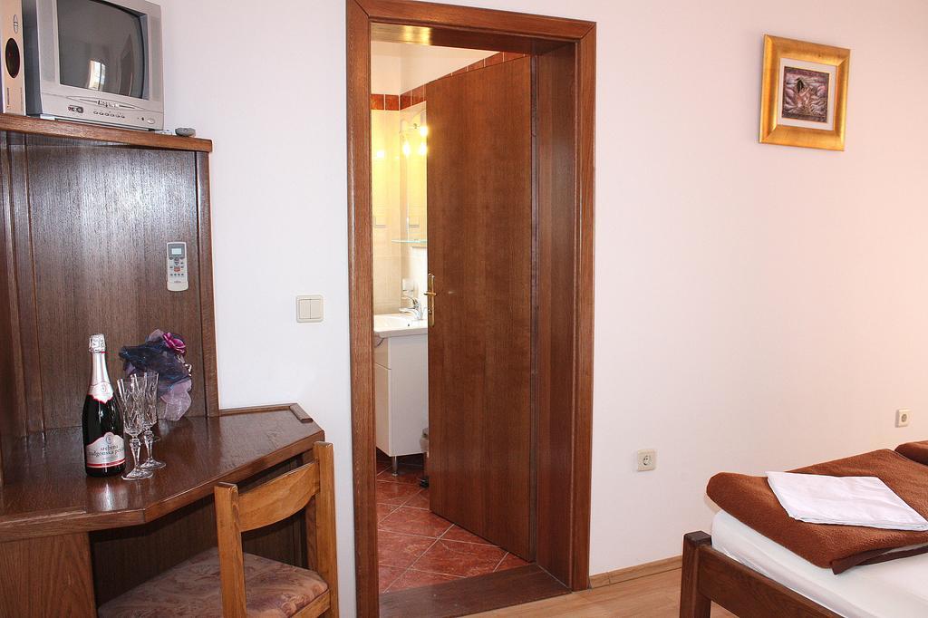MB Bed&Breakfast Pag Town Zimmer foto